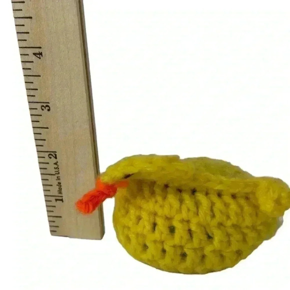 VINTAGE CROCHETED PERFECT EASTER BUNDLE BASKET EGG CHICK TWO BUNNIES HANDMADE - Picture 15 of 16